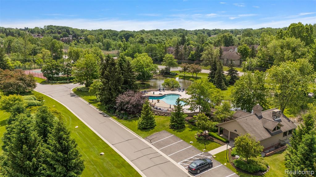 7296 Green Farm Road, West Bloomfield, MI — Photo 31