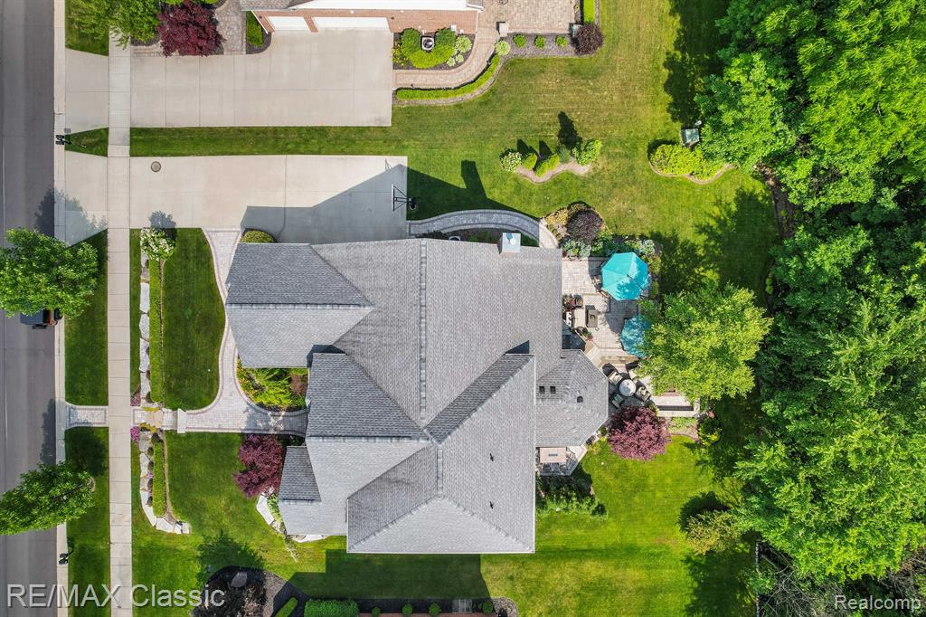 50757 CALVERT ISLE Drive, Novi, MI — Photo 8