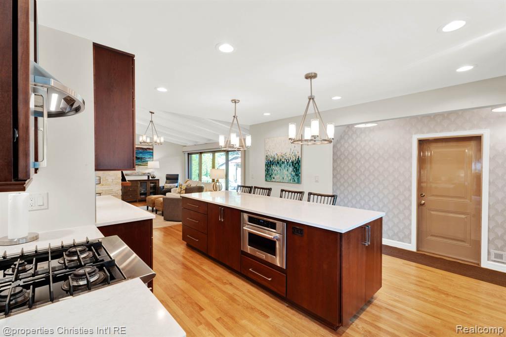 19418 Warwick Street, Beverly Hills, MI 48025 — Photo 17