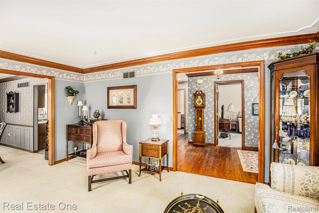 5193 Crowfoot Drive, Troy, MI 48085 — Photo 3