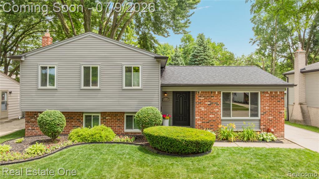 42118 Villanova Drive, Sterling Heights, MI 48313 — front exterior