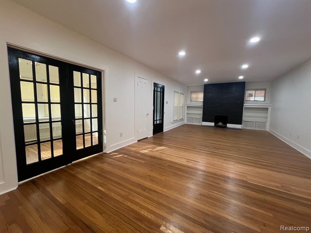 239 EASON Street, Highland Park, MI 48203 — Photo 8