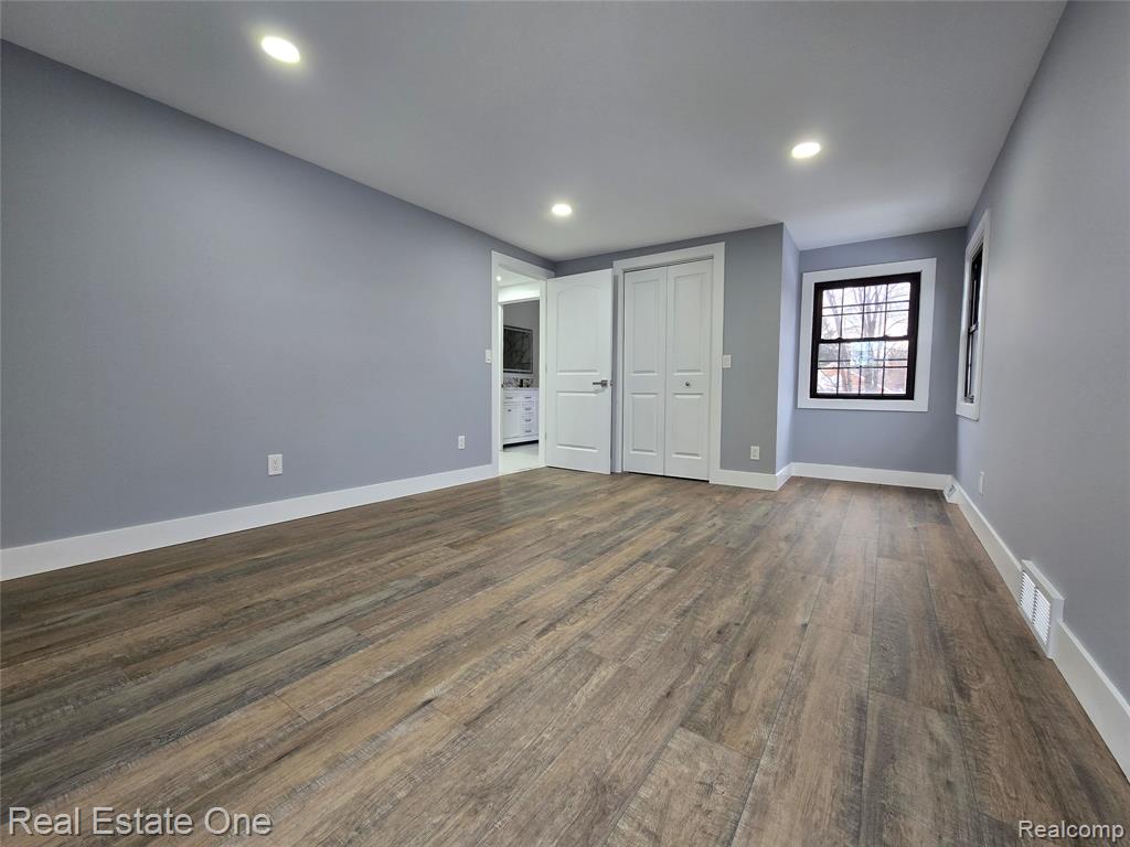 953 Kings Highway, Lincoln Park, MI 48146 — Photo 18