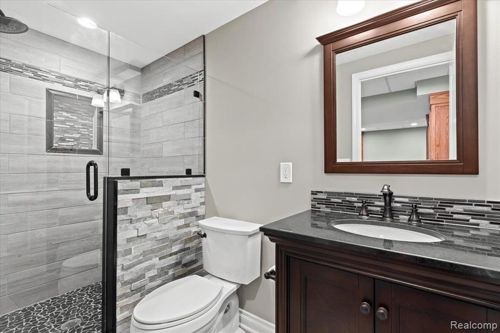 50478 JEFFERSON Street, Canton, MI 48188 — Photo 33