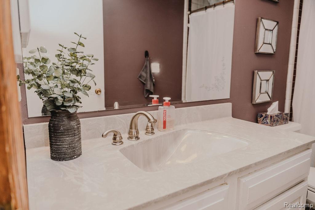 7186 Pineview Drive, Mancelona, MI 49659 — Photo 31