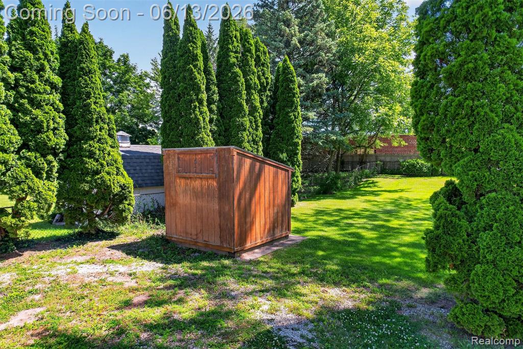 4141 Bristolwood Drive, Flint, MI 48507 — Photo 6