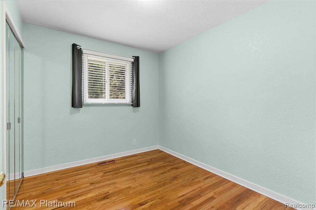 5354 Don Shenk Drive, Swartz Creek, MI 48473 — Photo 20