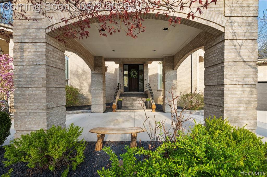 930 Bear Creek Court, Rochester, MI 48306 — Photo 4