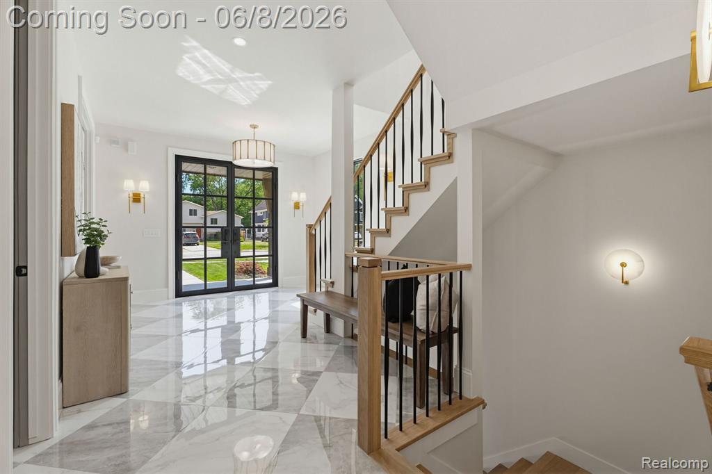 503 GIRARD Avenue, Royal Oak, MI 48073 — Photo 8