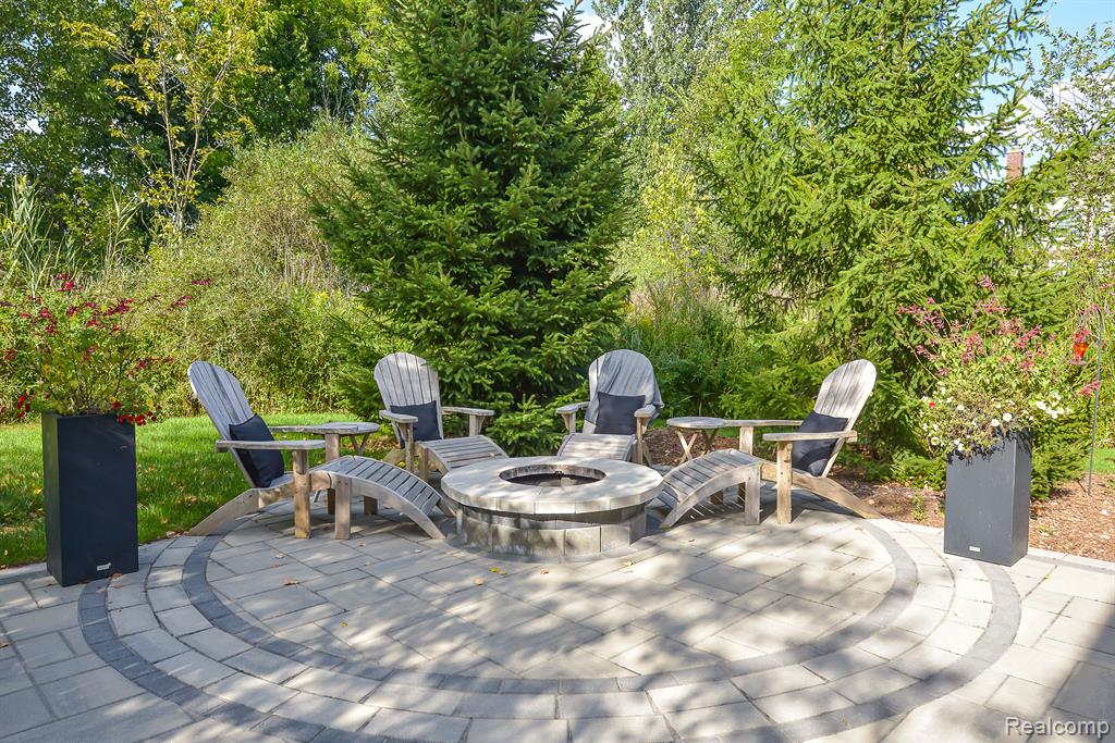 17905 BRIAR RIDGE Lane, Northville, MI 48168 — Photo 43