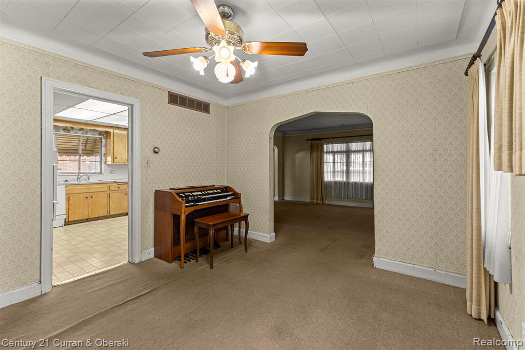 7502 Coolidge, Center Line, MI 48015 — Photo 12