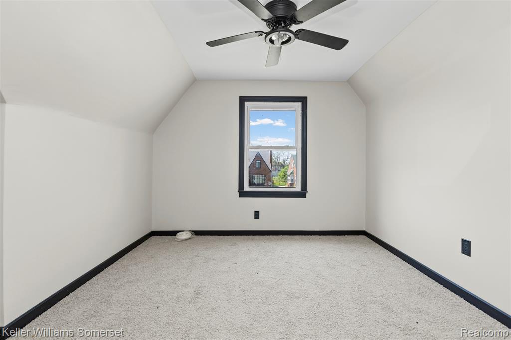 18642 Tracey Street, Detroit, MI 48235 — Photo 9