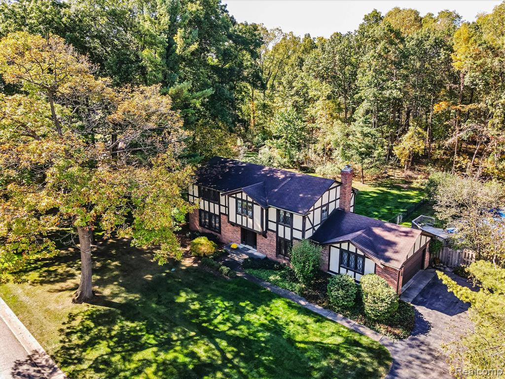 5962 Oakland Valley Drive, Rochester, MI 48306 — Photo 44