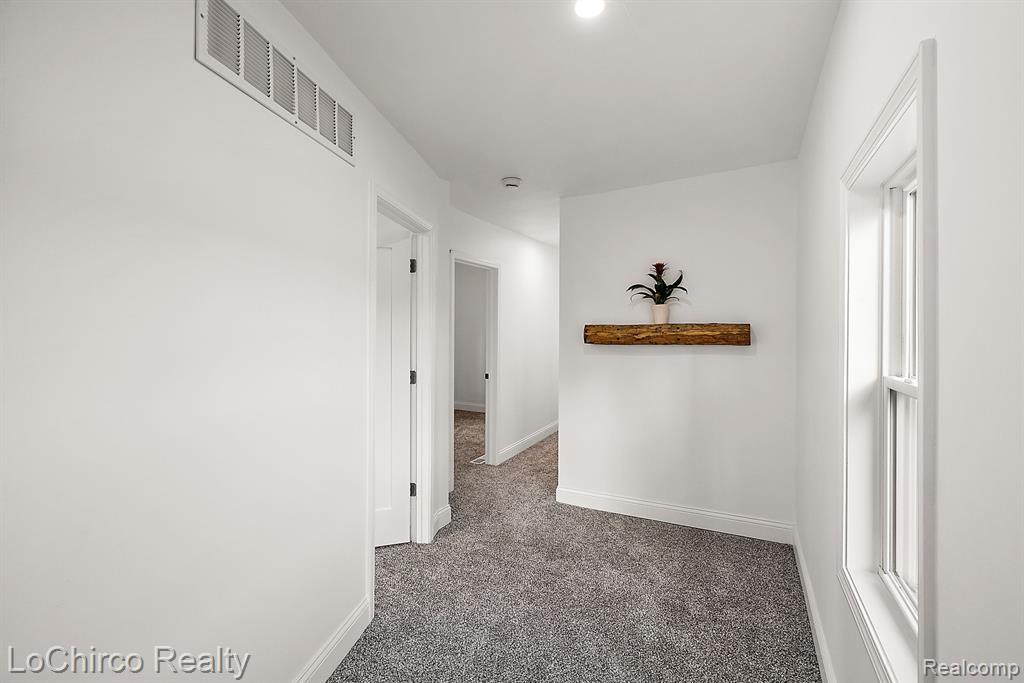 76 S GLASPIE Street, Oxford, MI 48371 — Photo 15