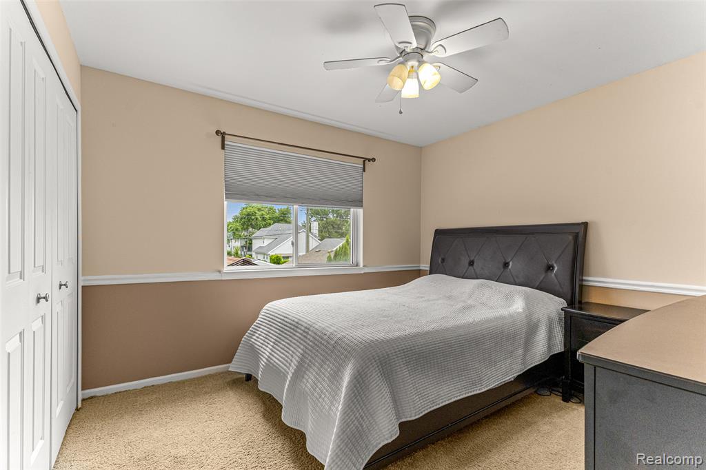 524 Orchard Street, Wyandotte, MI 48192 — Photo 27