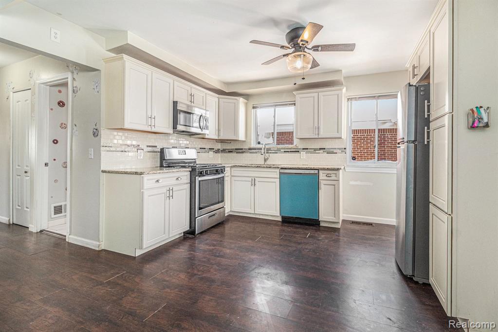 663 Highland Avenue, Lincoln Park, MI 48146 — Photo 4