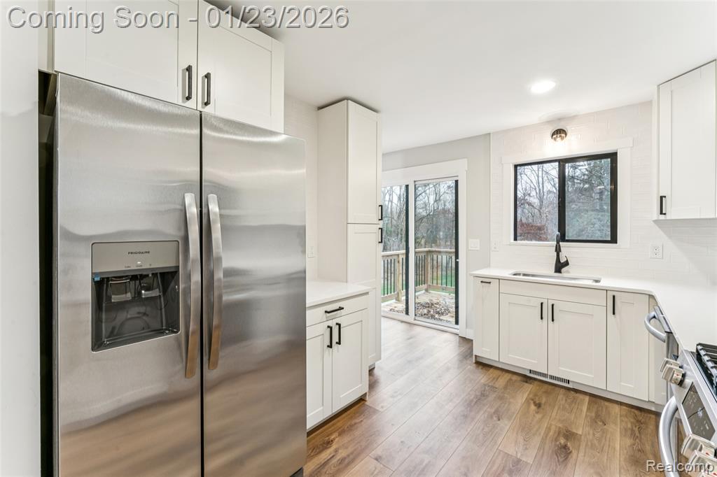 9398 Ortonville Road, Clarkston, MI 48348 — Photo 8