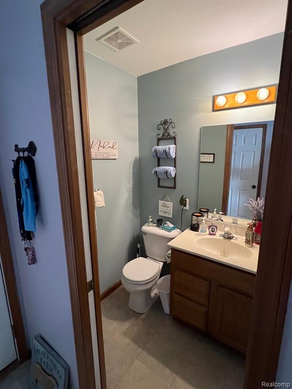 744 VILLAGE Drive, Fowlerville, MI 48836 — Photo 11