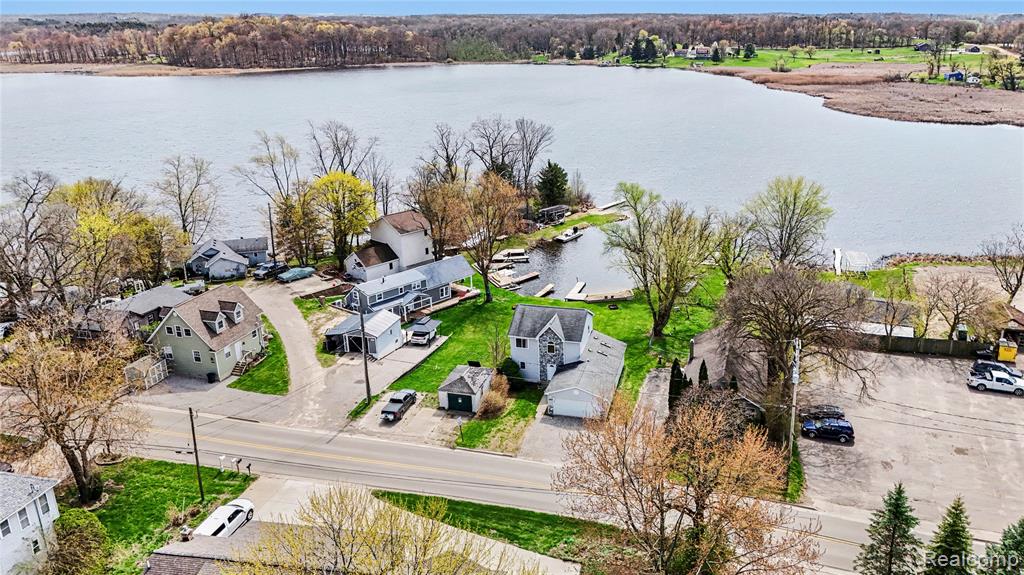 6522 BENNETT LAKE Road, Fenton, MI 48430 — Photo 25