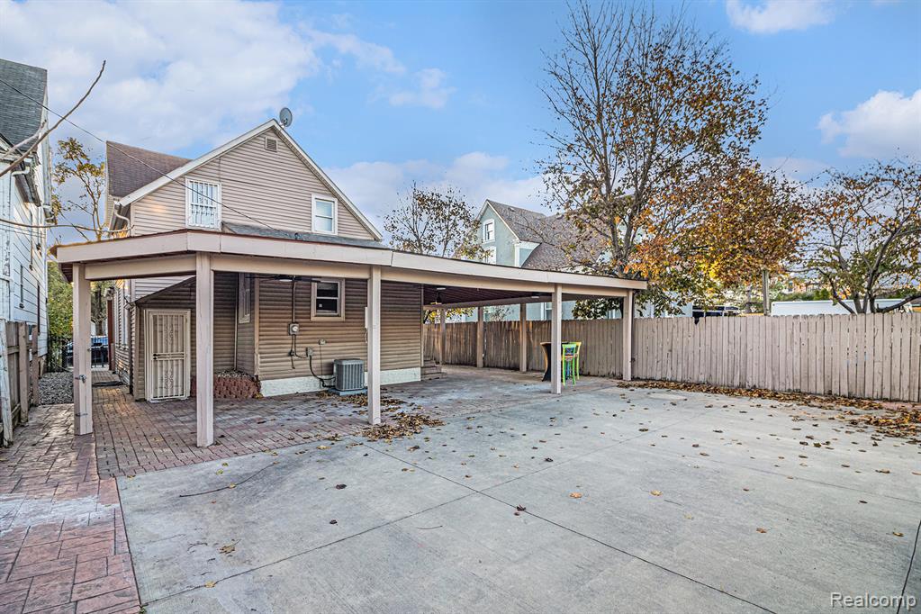 2048 Clarkdale Street, Detroit, MI 48209 — Photo 25