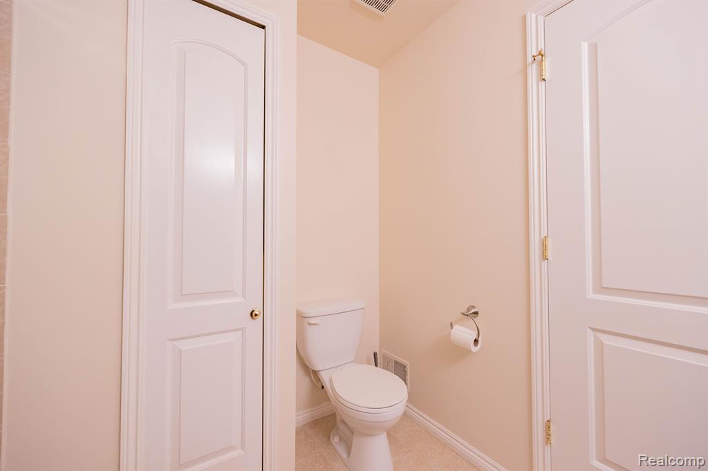 37575 N DIANNE Lane, New Boston, MI 48164 — Photo 25