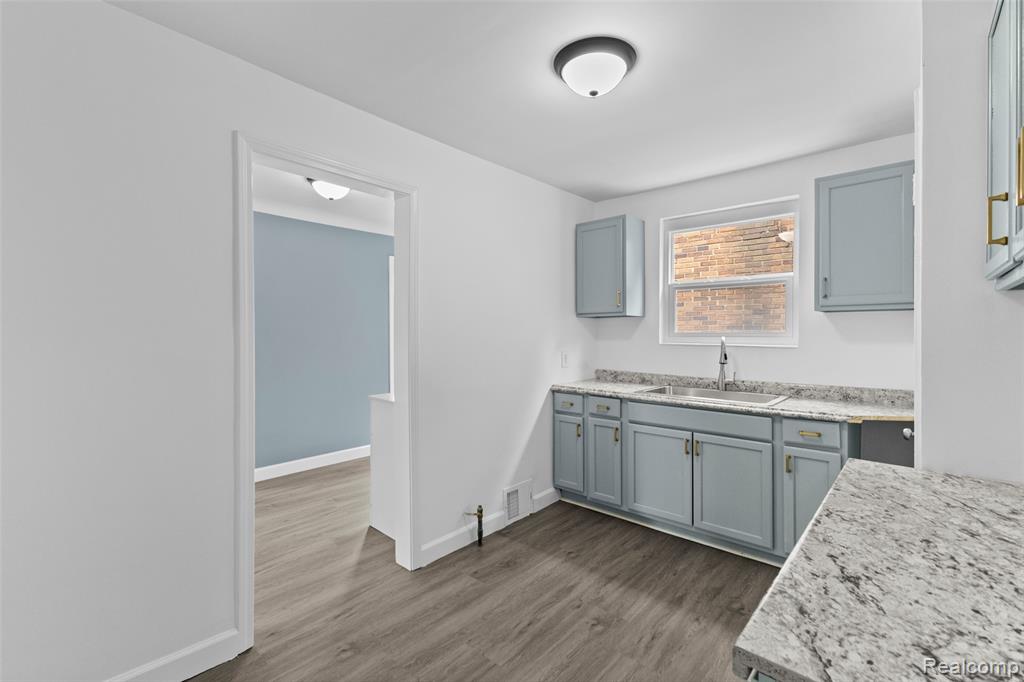 8310 Whitcomb Street, Detroit, MI 48228 — Photo 14