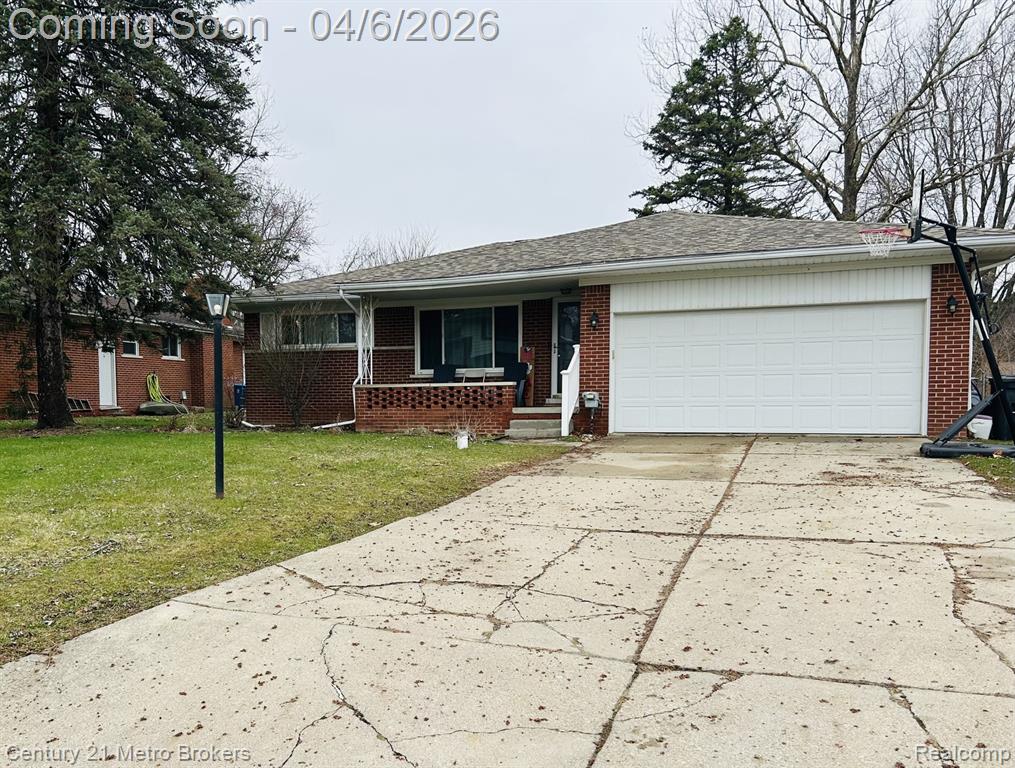 5448 Fern Avenue, Grand Blanc, MI 48439 — front exterior