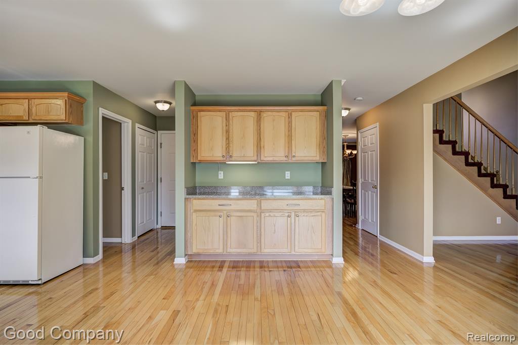 423 CEDAR Street, Wyandotte, MI 48192 — Photo 18