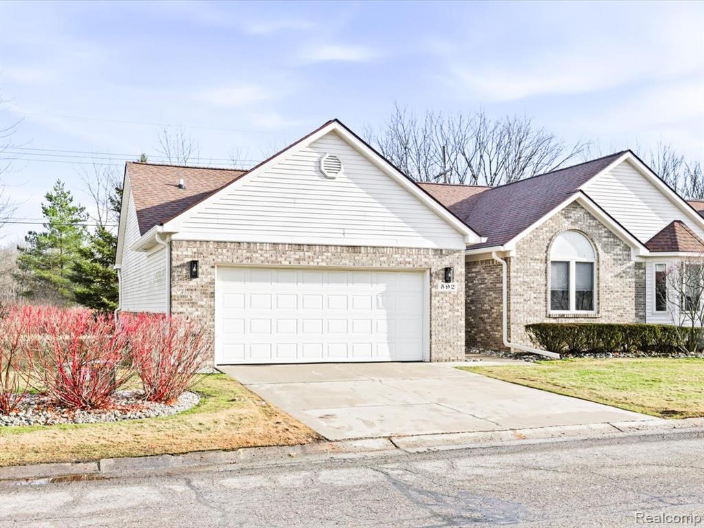 592 Snowbird Circle E, St. Clair, MI 48079 — Photo 27
