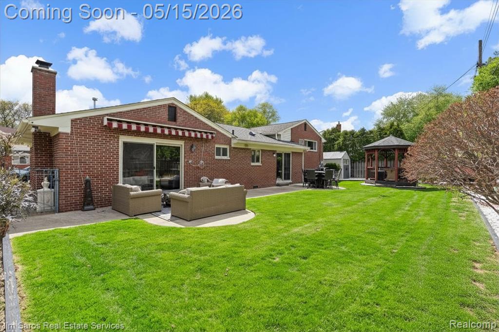 1024 Blairmoor Court, Grosse Pointe Woods, MI 48236 — Photo 30