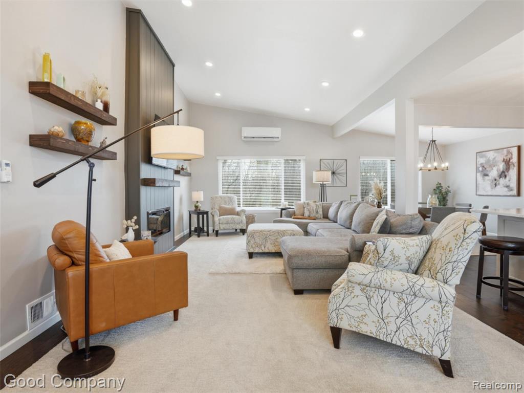 7371 Edinborough, West Bloomfield, MI — Photo 11