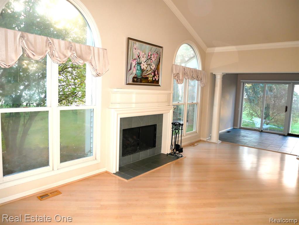 7383 SIMSBURY Drive, West Bloomfield, MI — Photo 11