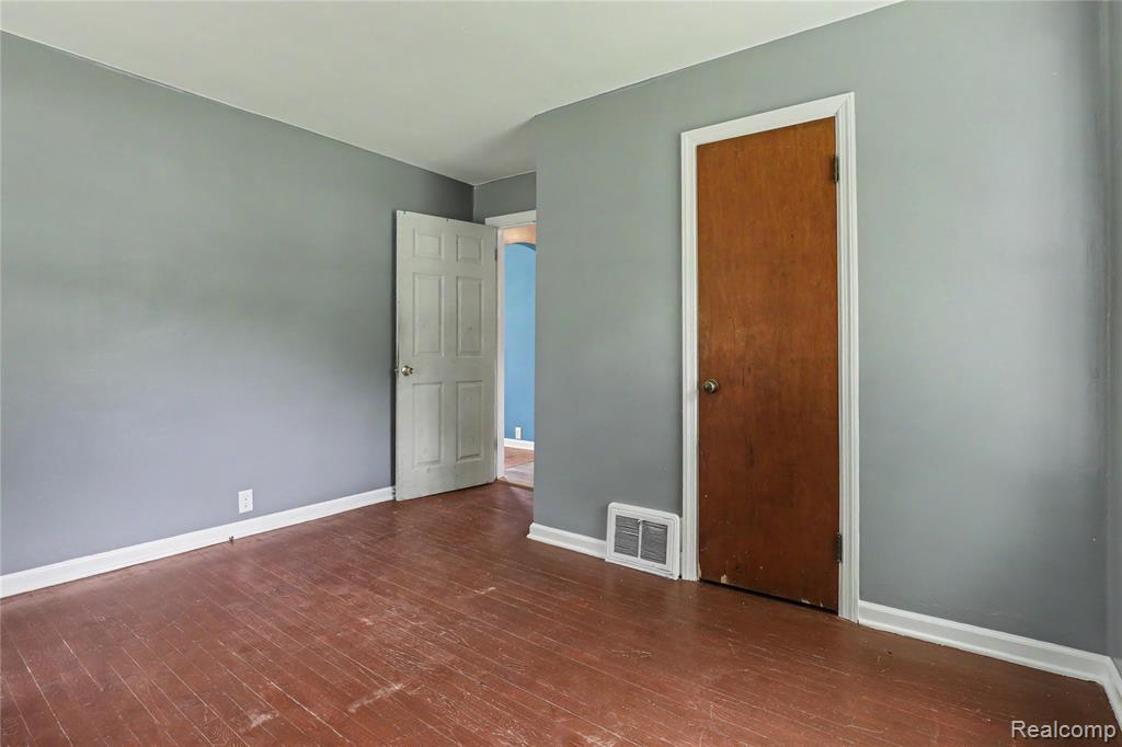 5388 Davison Road, Lapeer, MI 48446 — Photo 46