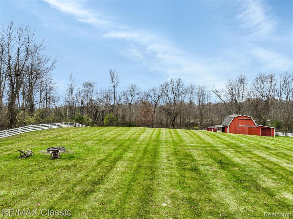 8173 Earhart Road, South Lyon, MI 48178 — Photo 74