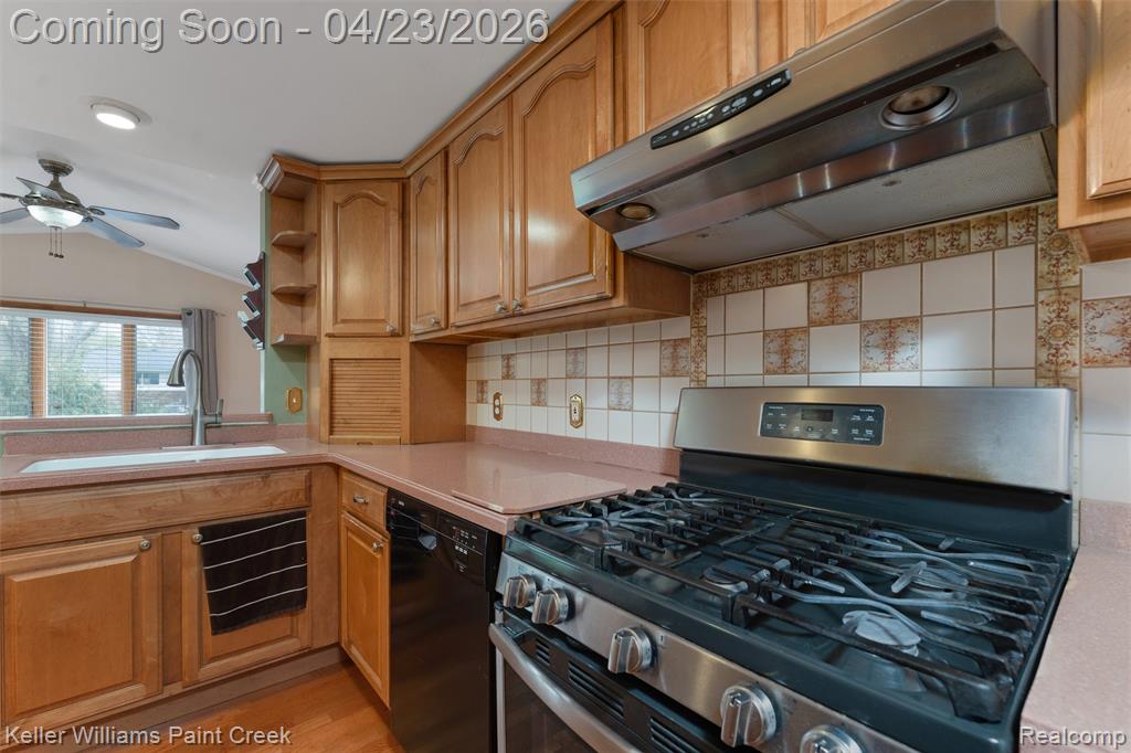 7572 Smale Street, Washington, MI — Photo 15