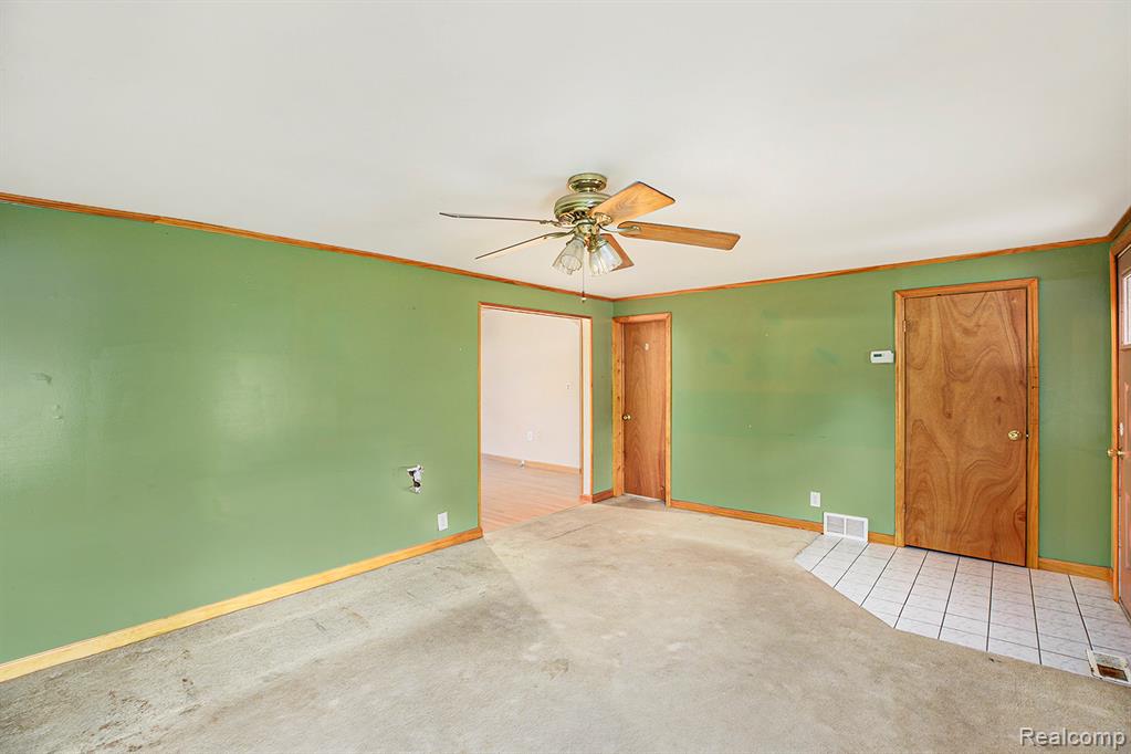 8123 Janis Street, Shelby Twp, MI 48317 — Photo 6
