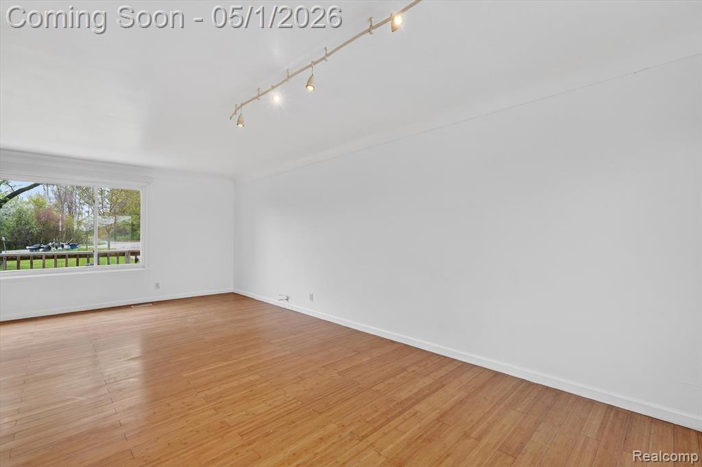 5457 E Frances Road, Mount Morris, MI 48458 — Photo 14