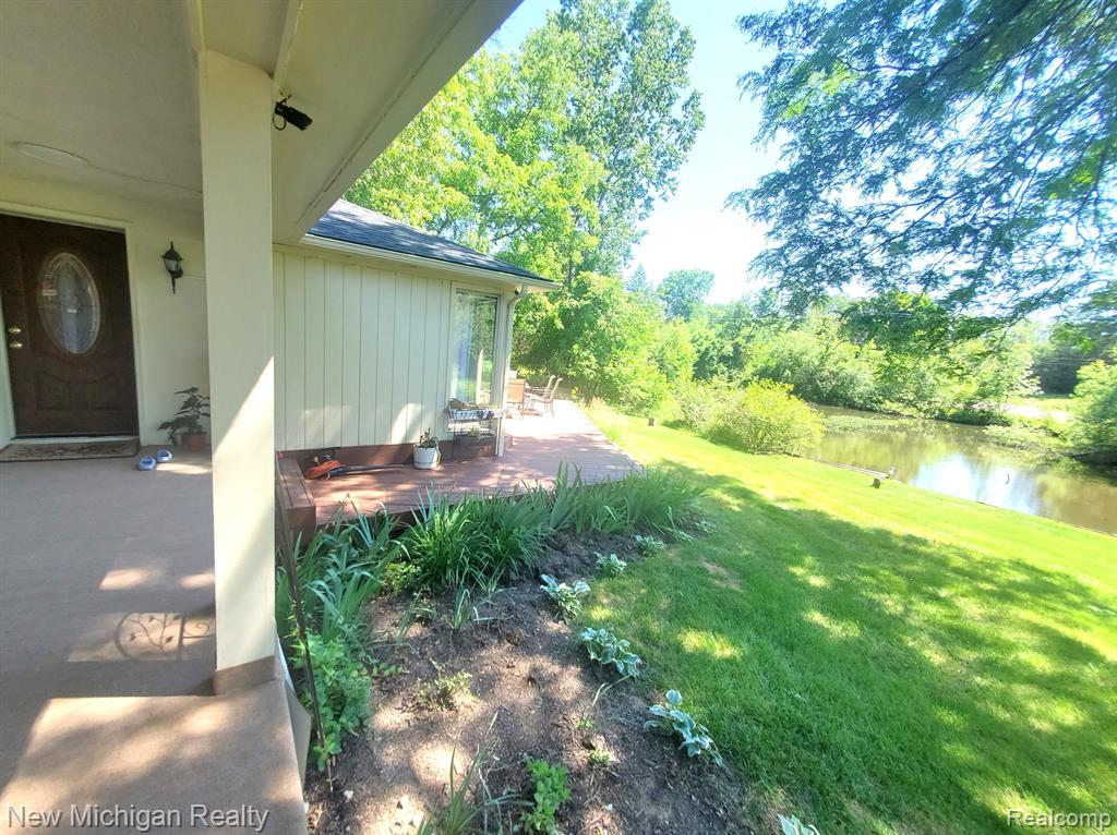 5535 WILLOW VALLEY Drive, West Bloomfield, MI — Photo 8