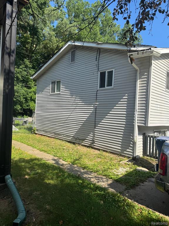 5719 Western Road, Flint, MI 48506 — Photo 2