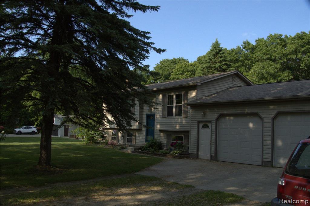 2234 Landmark Drive, Lapeer, MI 48446 — Photo 3