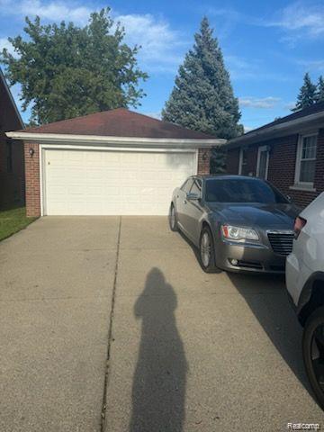 24816 CUSHING Avenue, Eastpointe, MI 48021 — Photo 4