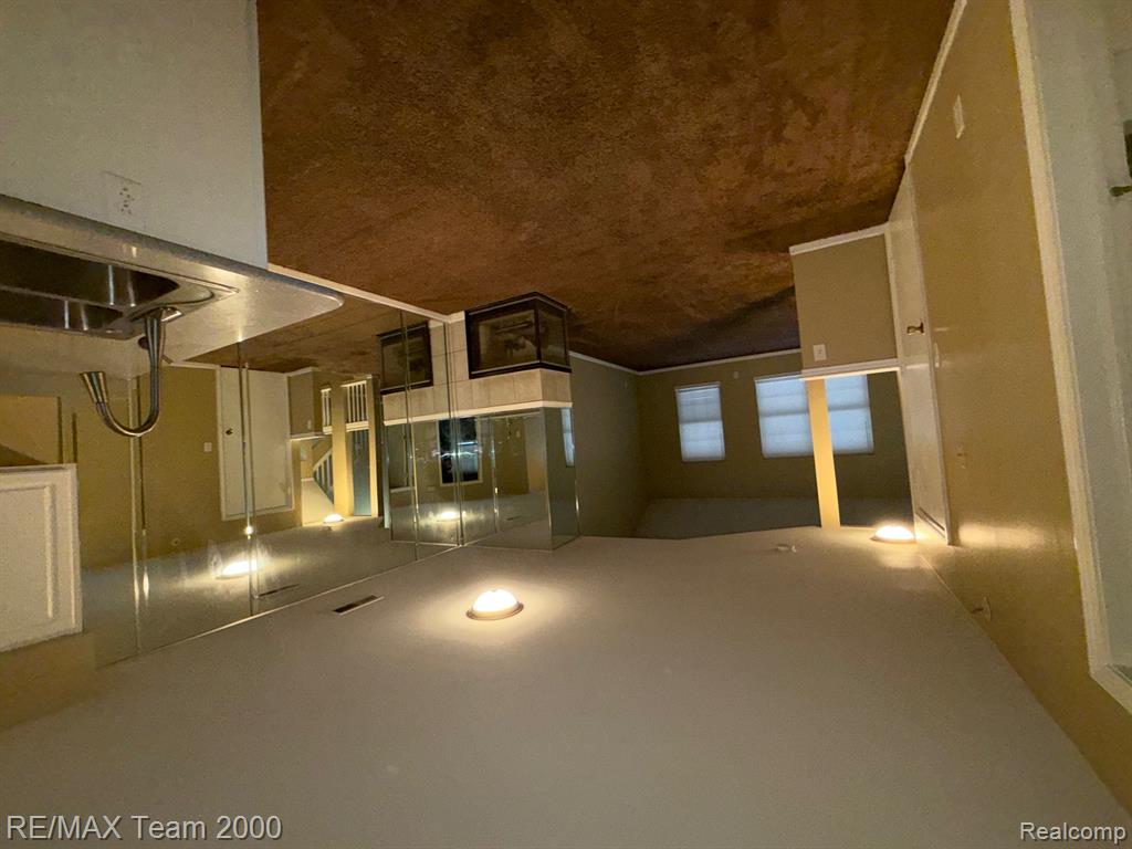 40 GEORGETOWN Court, Dearborn, MI 48126 — Photo 12