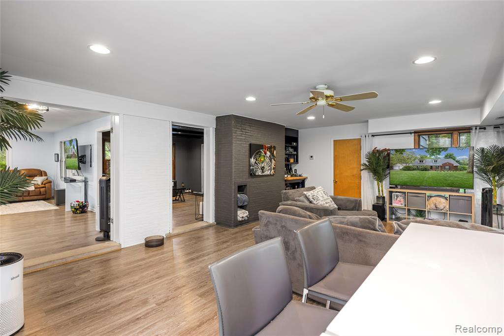 6085 Worlington Road, Bloomfield Hills, MI 48301 — Photo 31