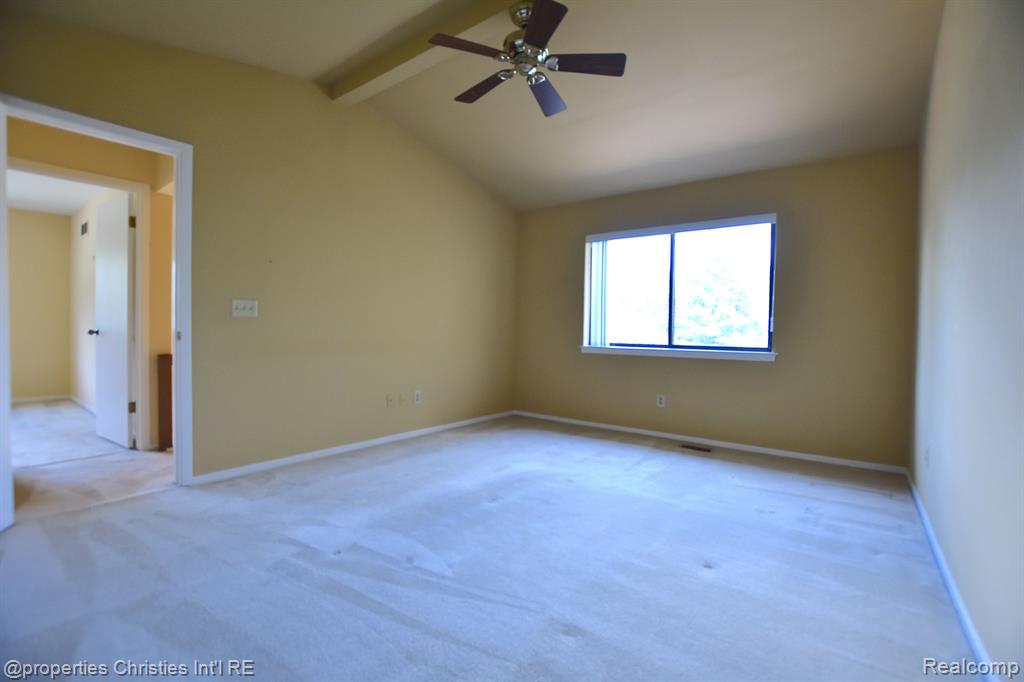 1752 S HILL Boulevard, Bloomfield Hills, MI 48304 — Photo 30