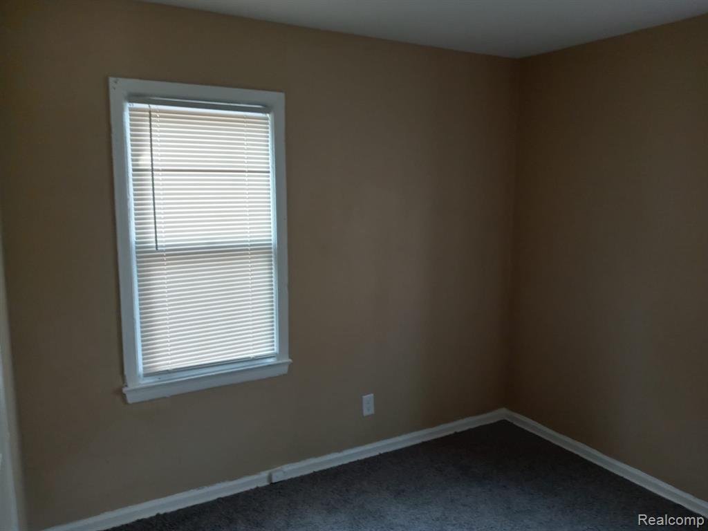 8111 Warwick Street, Detroit, MI 48228 — Photo 7