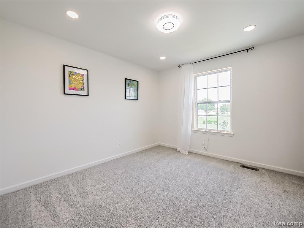 4054 Jayden Court, Sterling Heights, MI 48314 — Photo 35