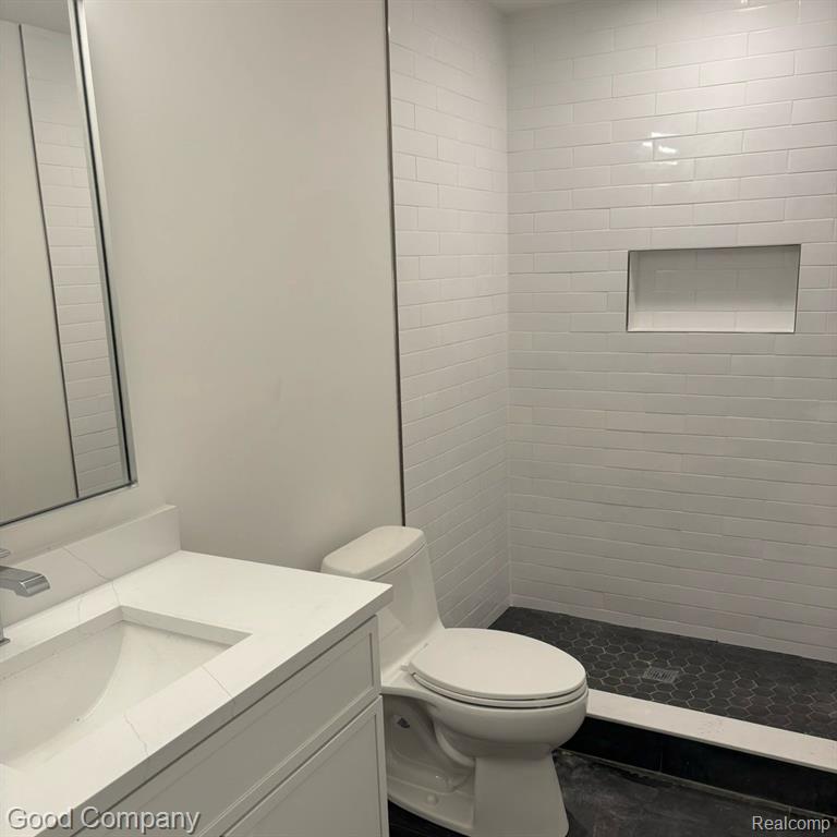 811 Magnolia Avenue, Royal Oak, MI 48073 — Photo 14