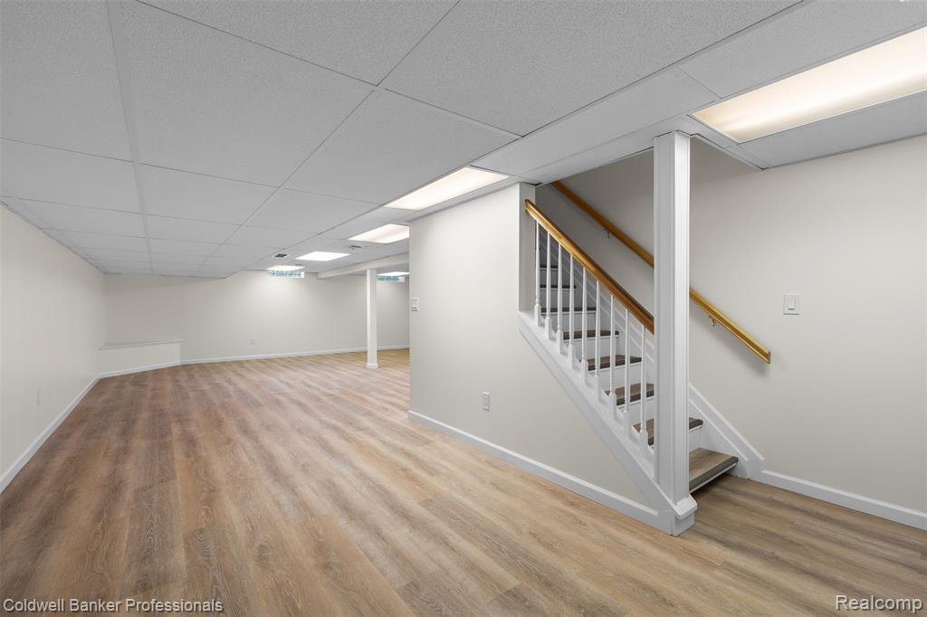 5890 Pinecroft Drive, West Bloomfield, MI — Photo 35