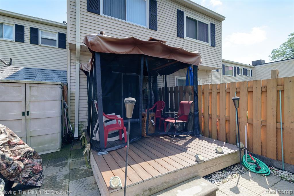 709 Estrada Drive, Belleville, MI 48111 — Photo 17