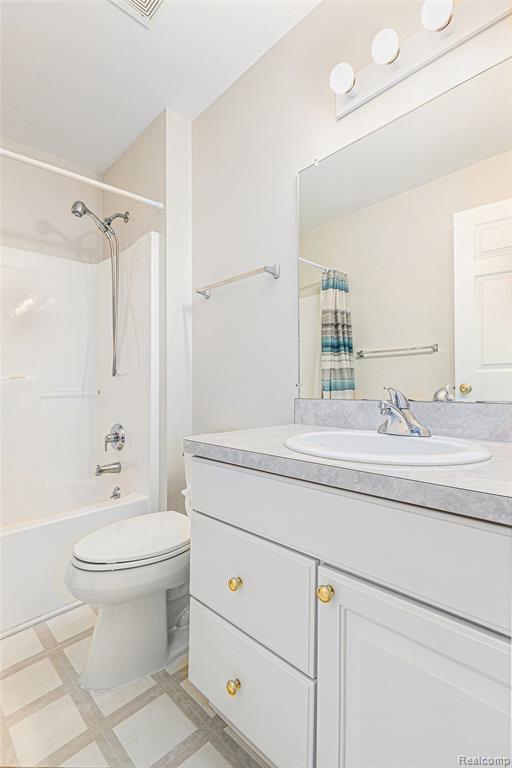 4759 New Haven Drive, Howell, MI 48843 — Photo 18